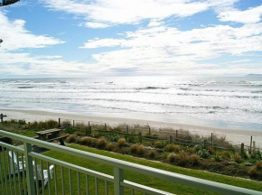 Beach Galore - Waihi Beach Holiday Home